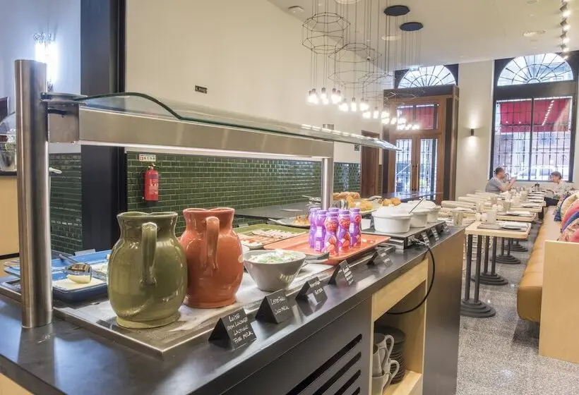 هتل The Editory House Ribeira Porto