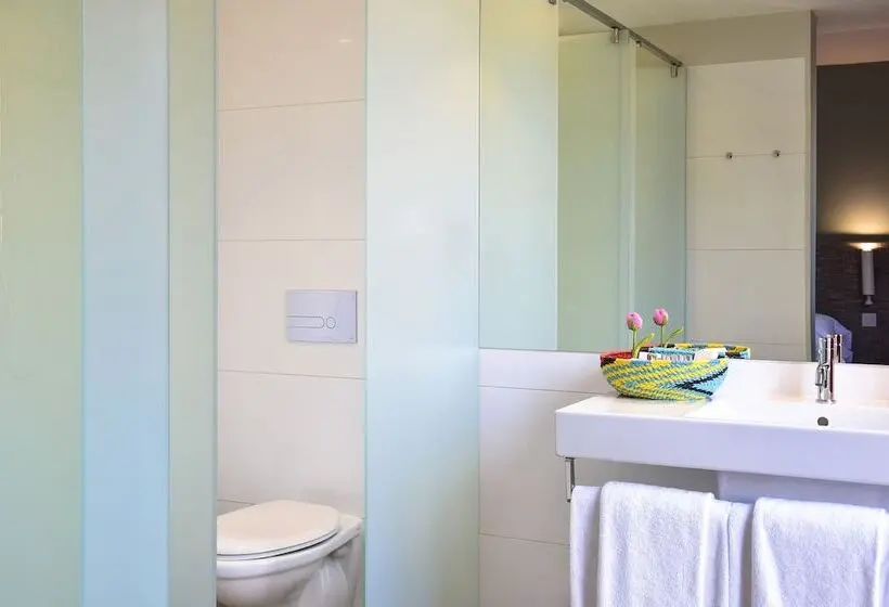 هتل The Editory House Ribeira Porto