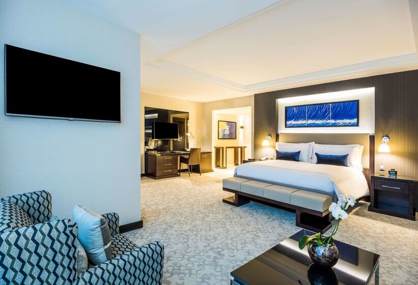 هتل Tower San Luis Potosi