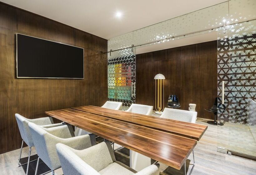 هتل Tower San Luis Potosi