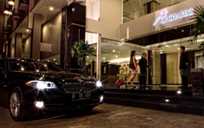 Orchardz Hotel Ayani