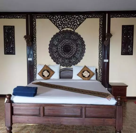 Lomakeskus Paradise Pearl Bungalows