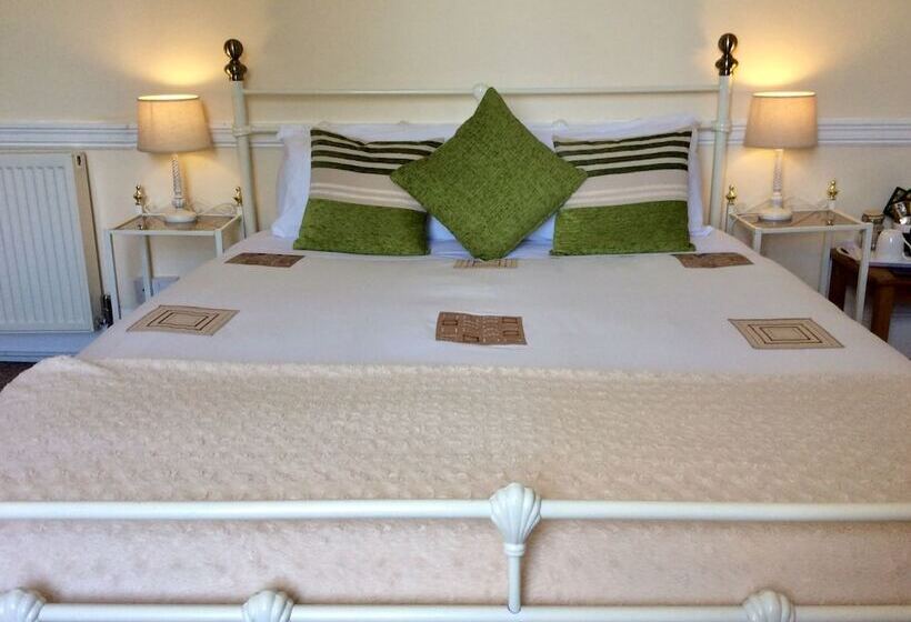 Bed and Breakfast Aberllynfi Riverside Guest House