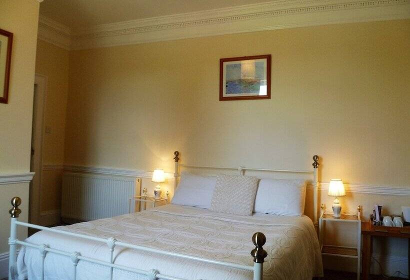 Bed and Breakfast Aberllynfi Riverside Guest House