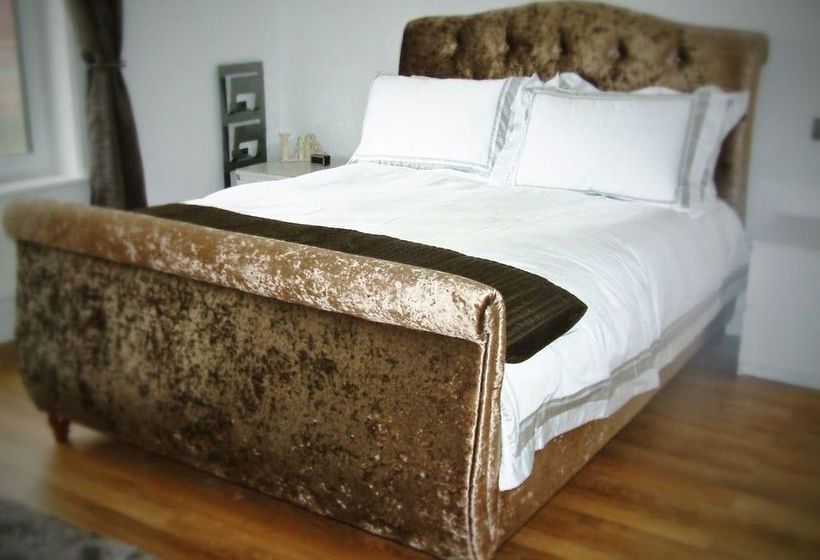 Fifty One And A Half Boutique B&b