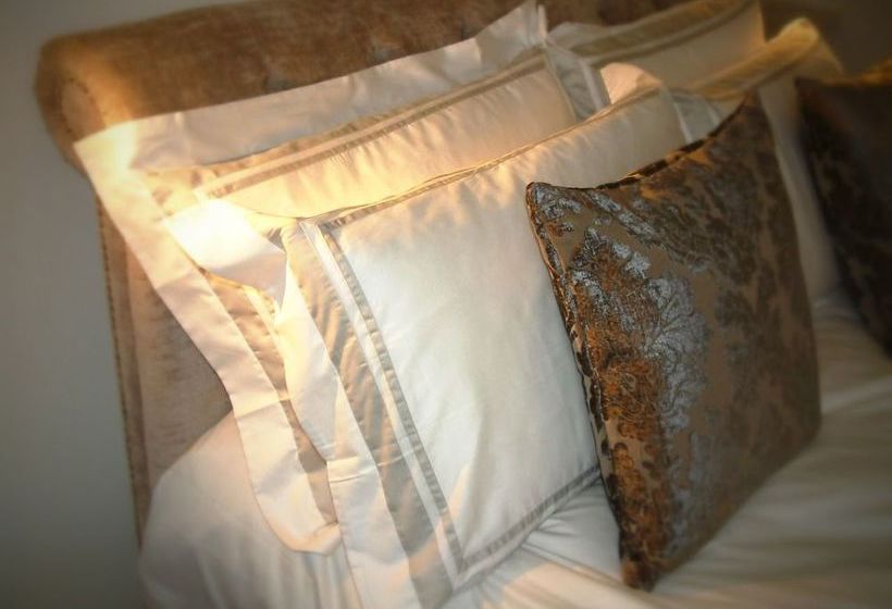 Fifty One And A Half Boutique B&b