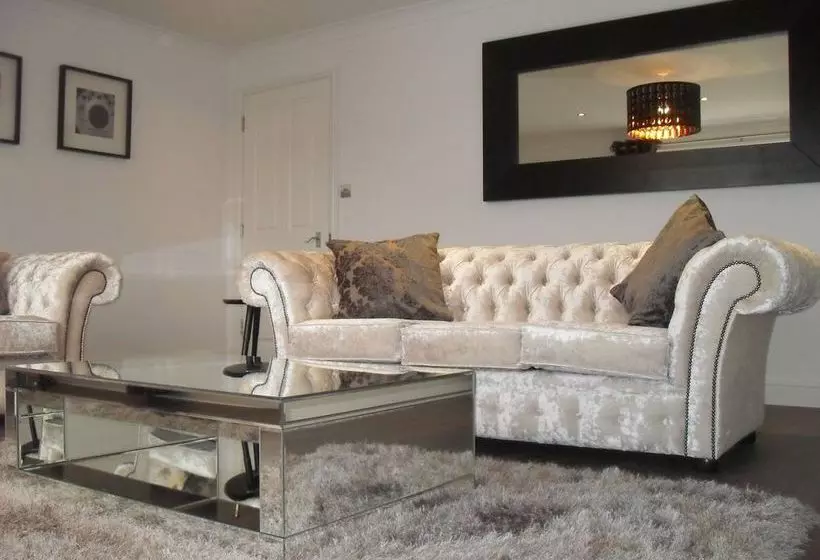 Fifty One And A Half Boutique B&b