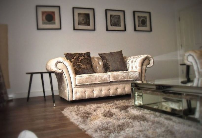 Fifty One And A Half Boutique B&b