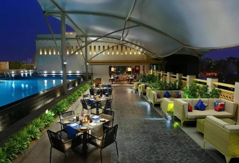 ホテル Grand Mercure Mysore   An Accor Brand