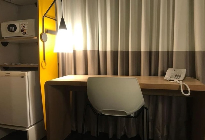 Hotel Ibis Santos Gonzaga Praia