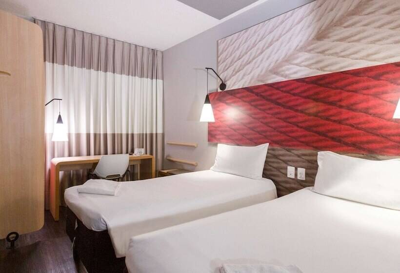 Hotel Ibis Santos Gonzaga Praia