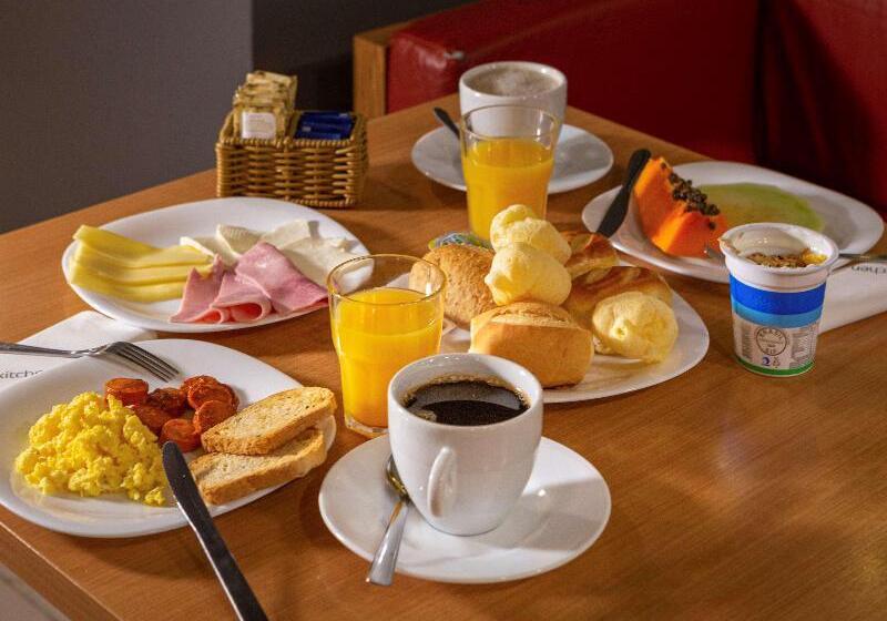 Hotel Ibis Santos Gonzaga Praia