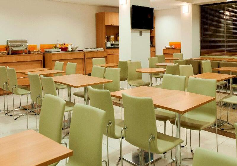 Hotel Ibis Santos Gonzaga Praia