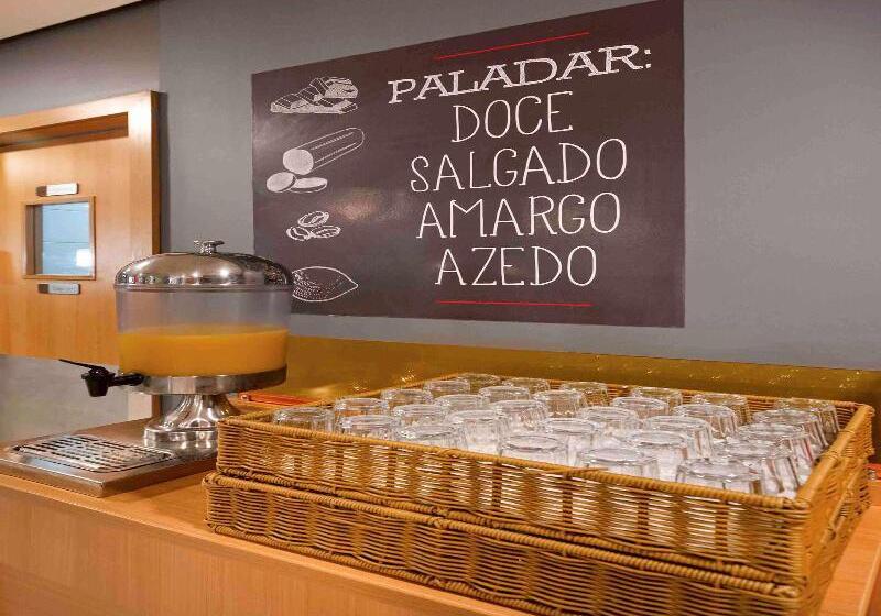 Hotel Ibis Santos Gonzaga Praia