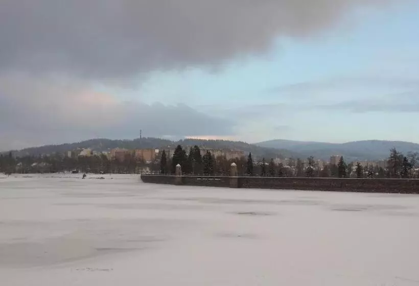 ホテル Merkur  Jablonec Nad Nisou