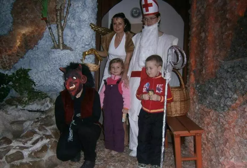 ホテル Merkur  Jablonec Nad Nisou