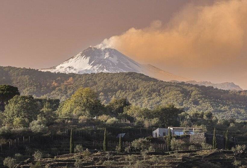 בית מלון כפרי Monaci Delle Terre Nere