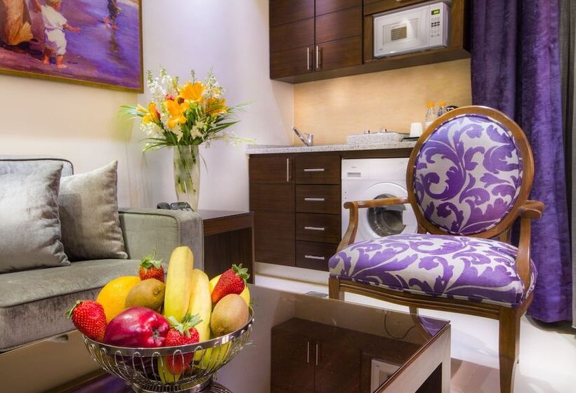 هتل Nadine Boutique Suites