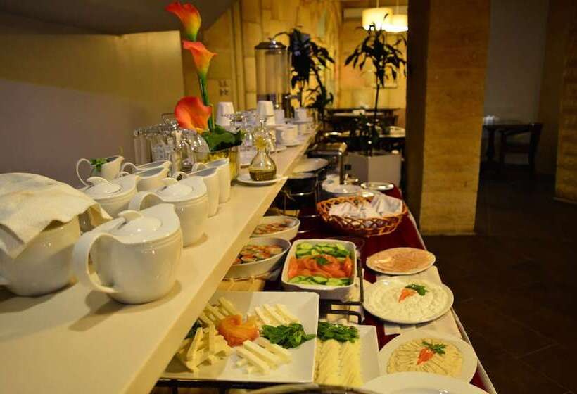 هتل Nadine Boutique Suites