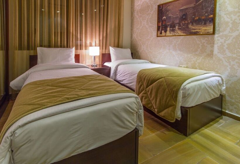 هتل Nadine Boutique Suites