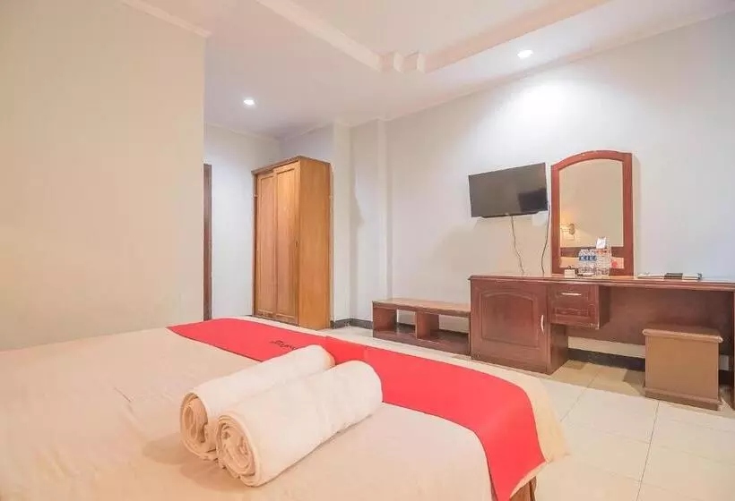 ホテル Reddoorz Syariah At Grand Taufiq Tarakan