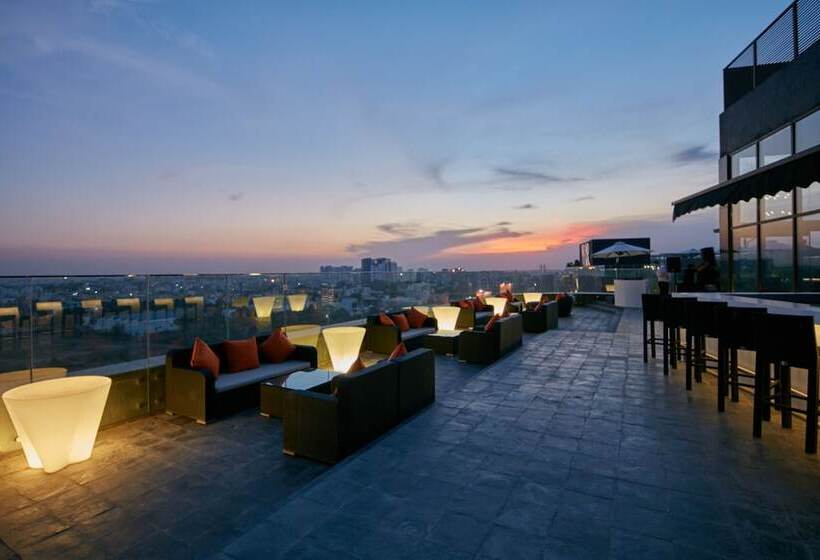 The Waverly Hotel & Residences