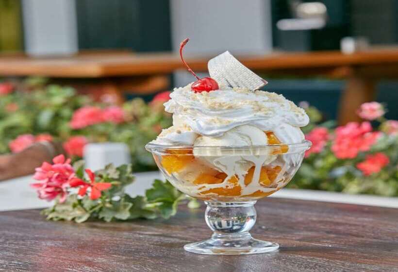 The Waverly Hotel & Residences