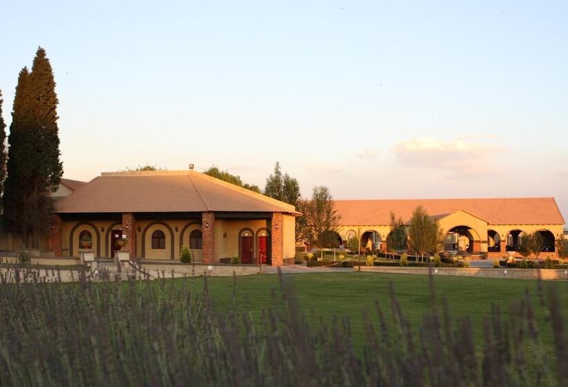 Пансион Accolades Boutique Venue