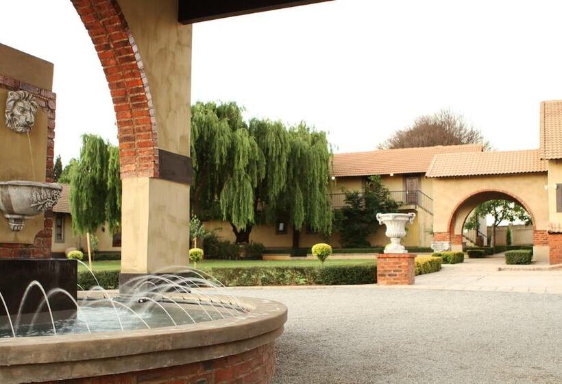 Пансион Accolades Boutique Venue