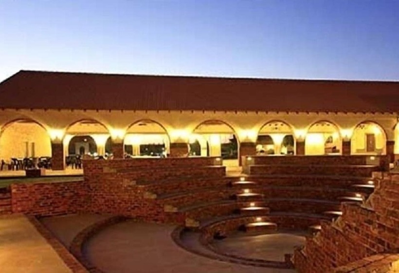 Пансион Accolades Boutique Venue