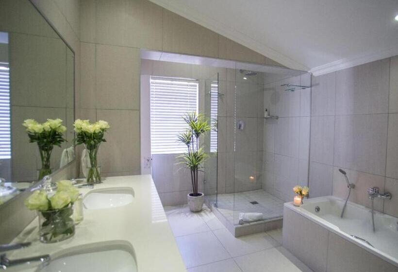 Пансион Ocean Watch Guesthouse