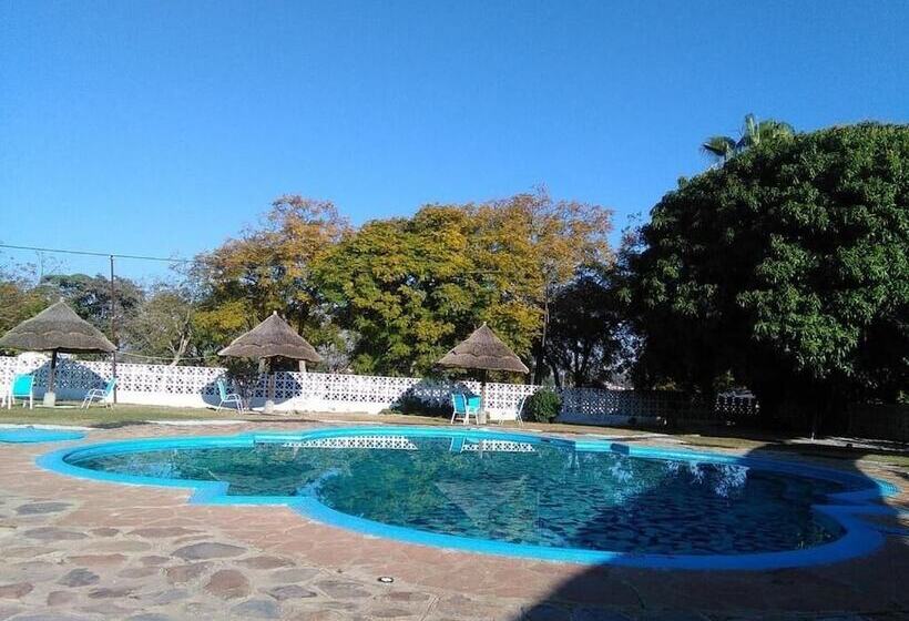 Regency Hotel Flamboyant