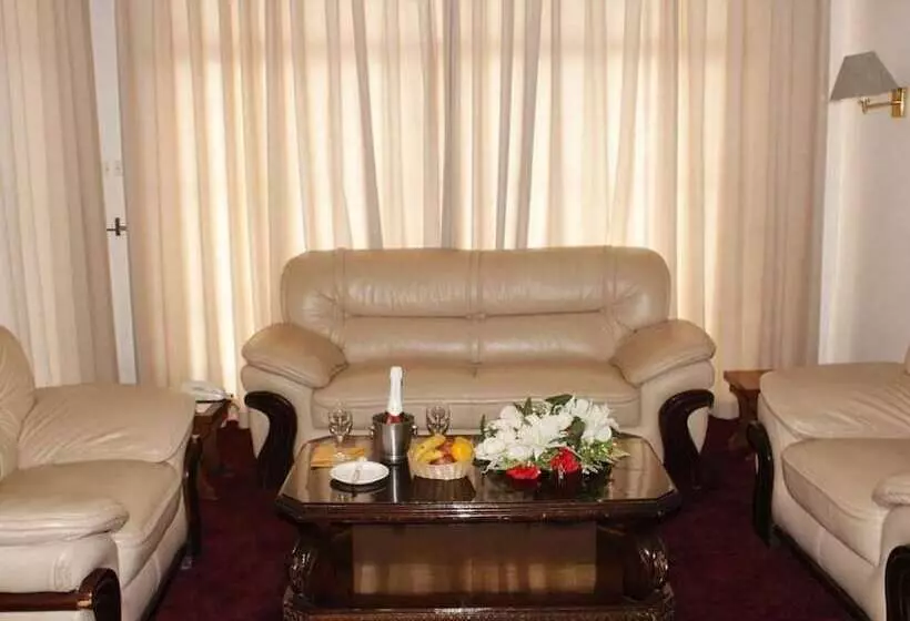 Regency Hotel Flamboyant