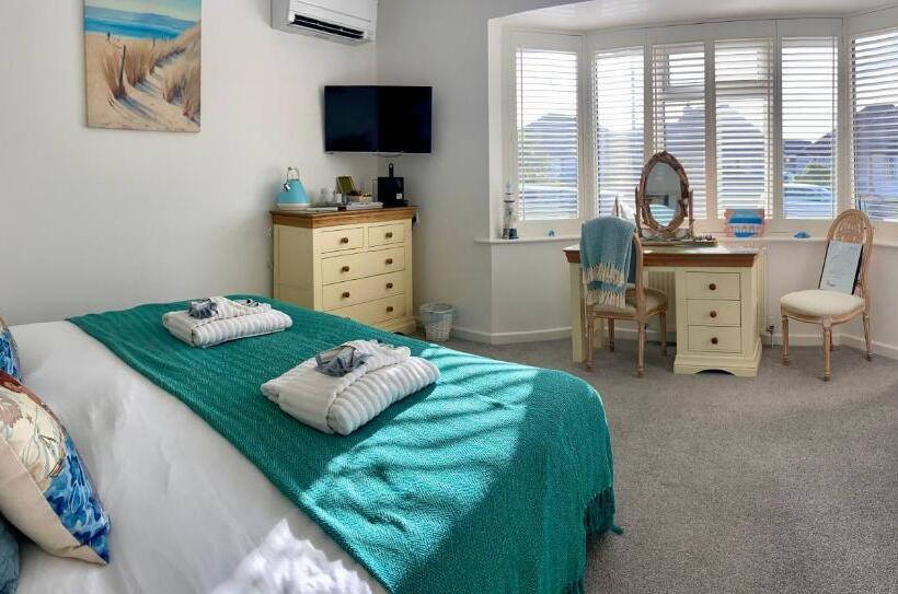 Avon Beach Bed & Breakfast