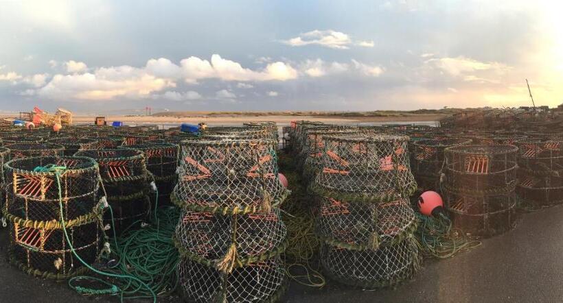 Avon Beach Bed & Breakfast