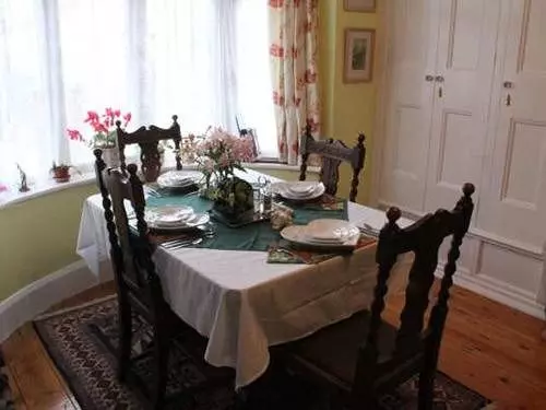 Living Waters Retreat House And B&b