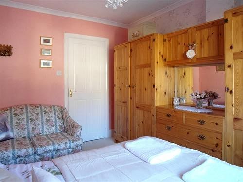 Living Waters Retreat House And B&b