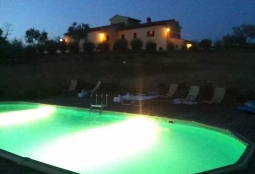 ホテル Agriturismo Podere La Marronaia