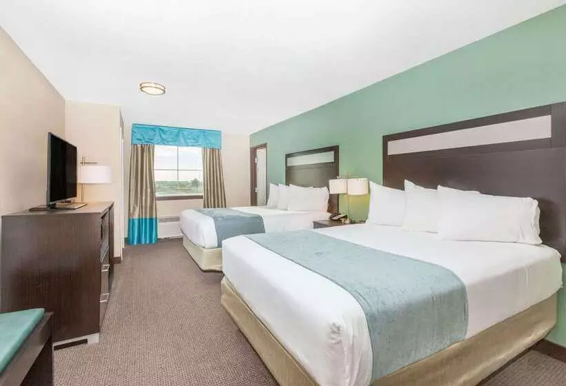 ホテル Baymont By Wyndham Midland Center