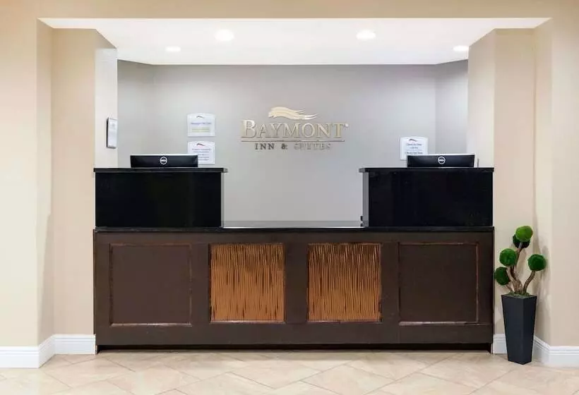 ホテル Baymont By Wyndham Midland Center