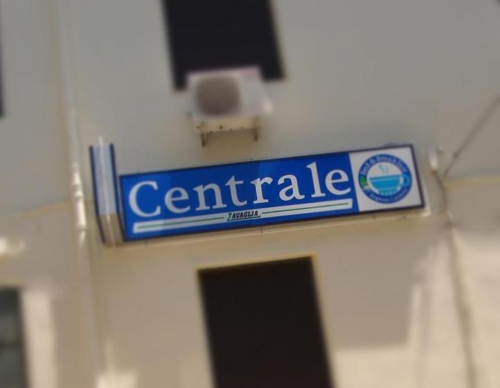 Отель B&b Centrale Affittacamere