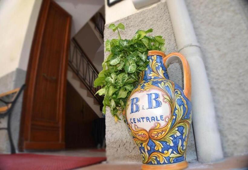 Отель B&b Centrale Affittacamere