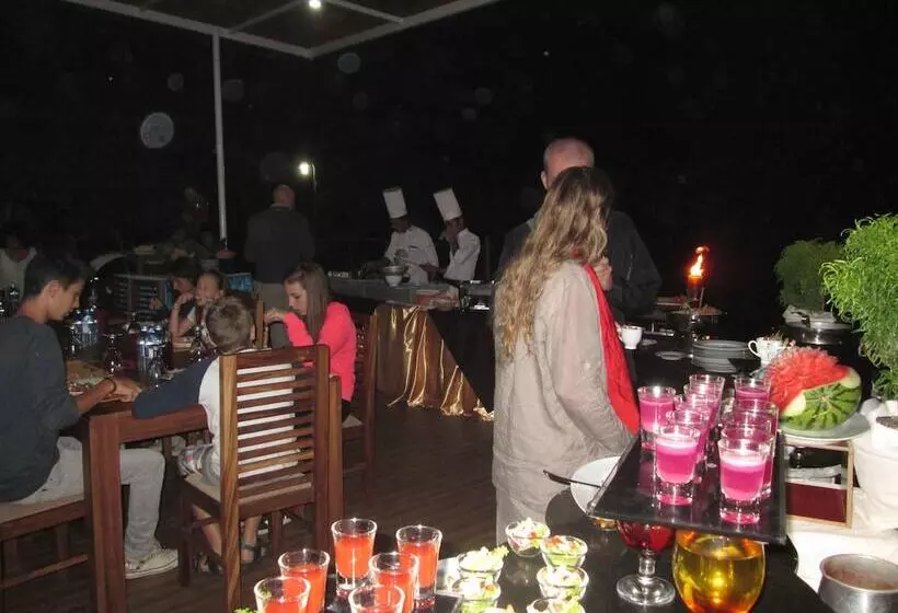 Hotel Emerald Hill