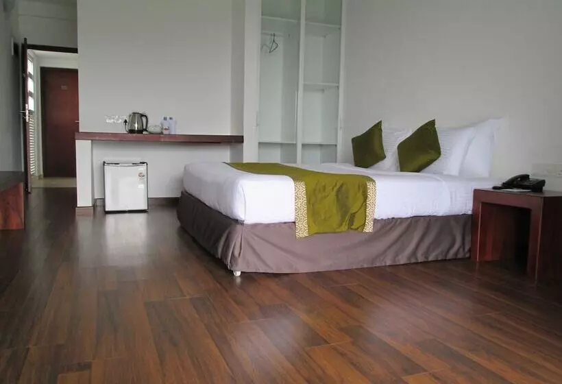 Hotel Emerald Hill