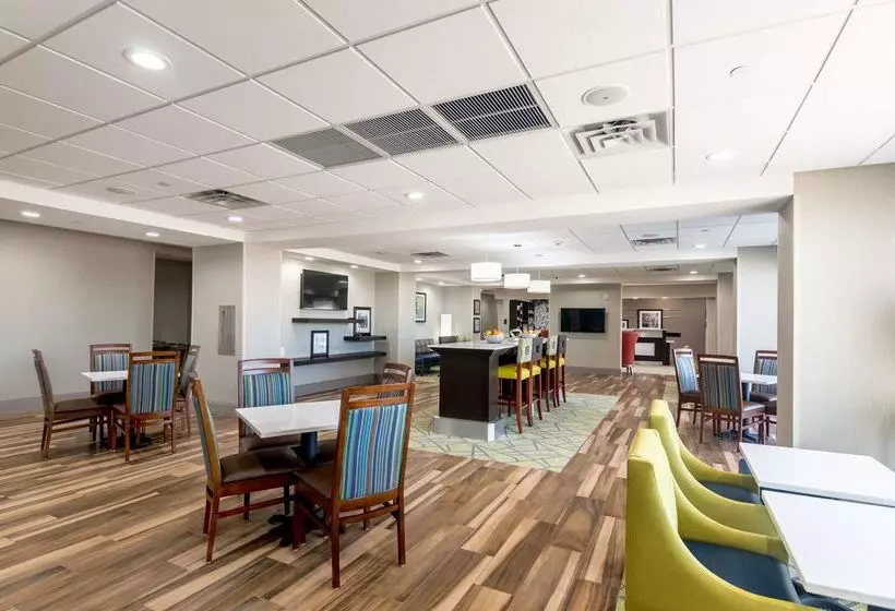ホテル Hampton Inn Oklahoma City Northeast