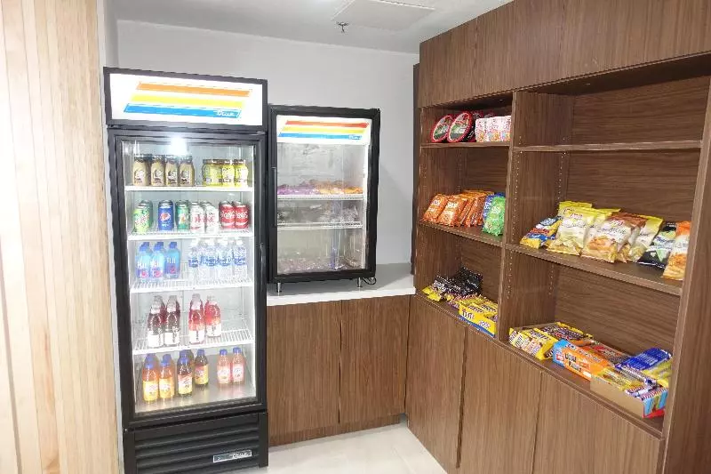 هتل Holiday Inn Express & Suites Brentwood By Ihg
