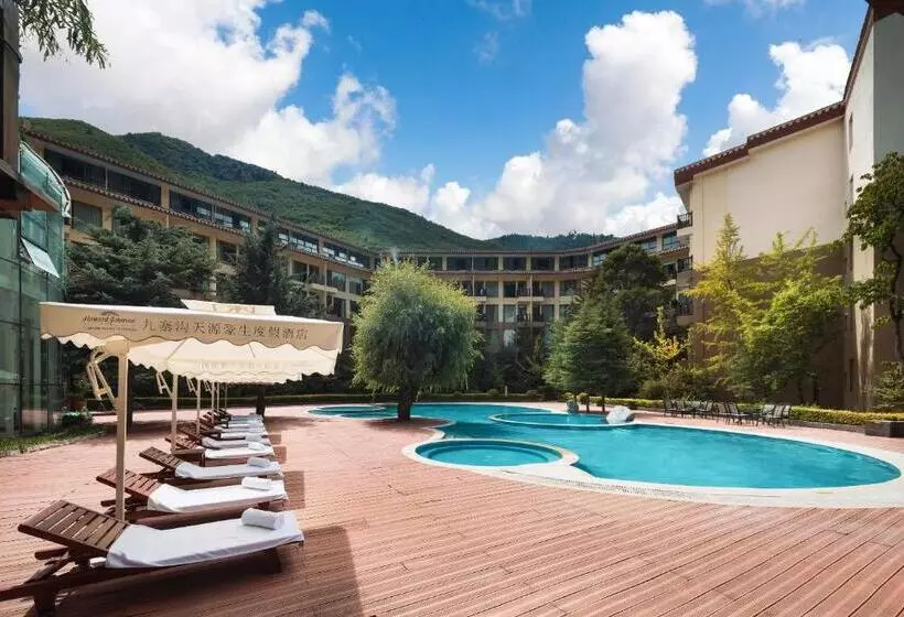 ホテル Howard Johnson Tianyuan Resort Jiuzhaigou