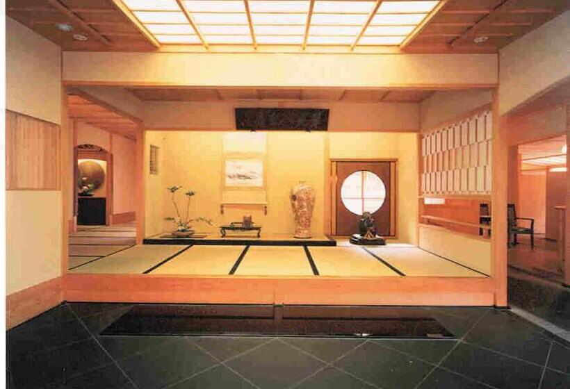 בית מלון כפרי Ise Todaya Ryoan