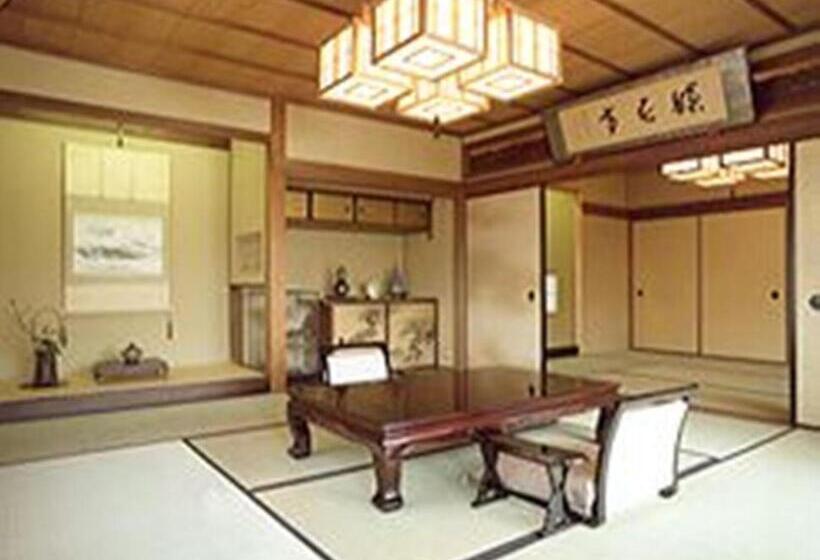 בית מלון כפרי Ise Todaya Ryoan
