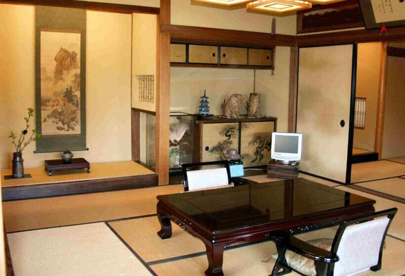 בית מלון כפרי Ise Todaya Ryoan